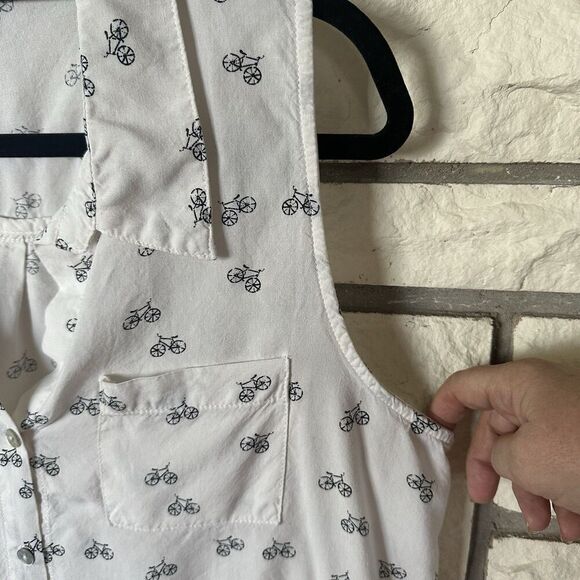 Just Living Sleeveless Blouse Sz M White Button Front Bicycle Print Summer Rayon - Picture 4 of 6